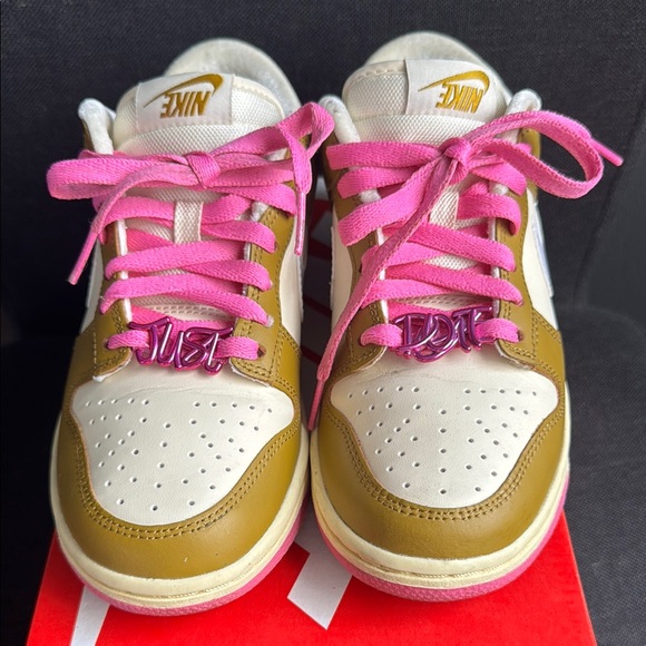 Nike Shoes - Nike Dunk Low SE Bronzine/Coconut Milk